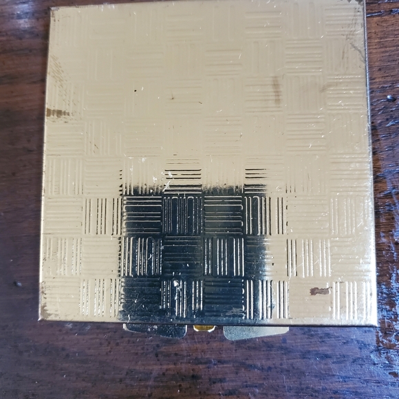 3x3 Compact Case Sewing Kit - Picture 2 of 5